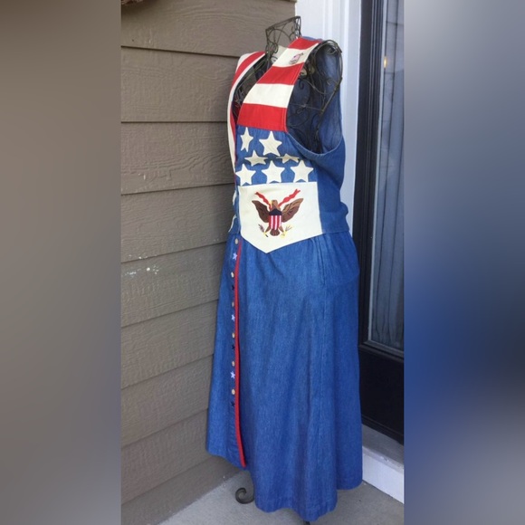 EAGLE'S EYE Medium Collectibles Vest & Skirt Cotton American Flag - Picture 3 of 14